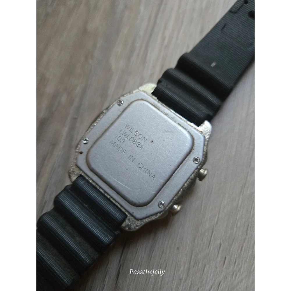 Wilson World Time Digital Watch Mens LCD Travel Sports Y2K Retro Techwear